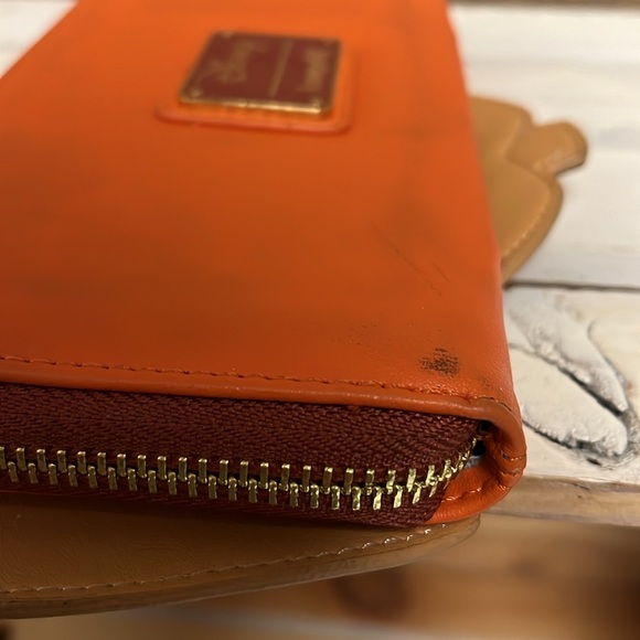 Loungefly Disney Alice in Wonderland March Hare Zip-Around Wallet Continental - Picture 7 of 9